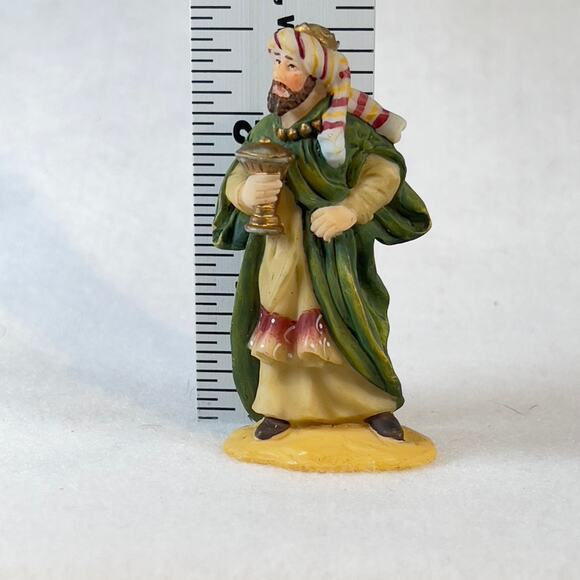 Grandeur Noel '01 Bethlehem Village Wiseman Collector O'Well Porcelain Resin - Picture 8 of 10